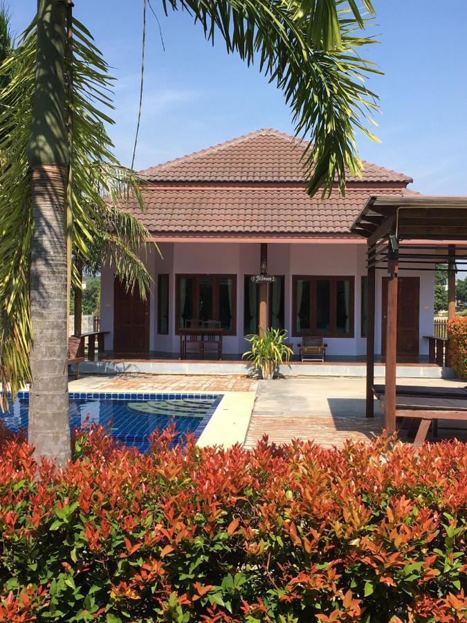 Waterside Resort Pran Buri Exterior photo